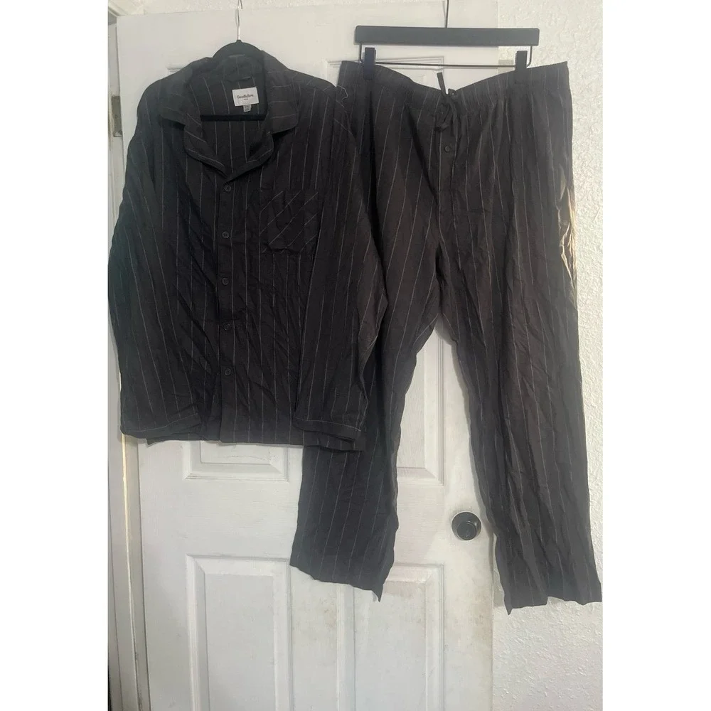 Goodfellow & Co Mens Pajama Set XXL Charcoal Grey Pinstripe Long Sleeve 2 Piece